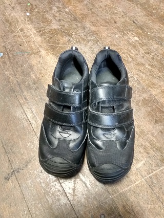 Black trainers size 13