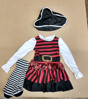 Girl pirate outfit age 3-4