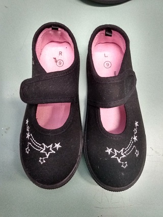 Plimsolls With Stars size 9