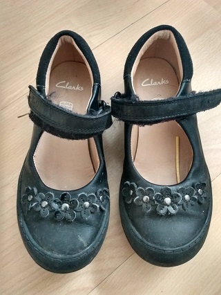 Black school shoes with flowers size 10.5F