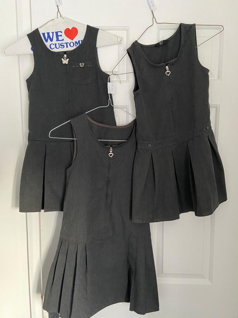 Pinafore with zip 6-7yr