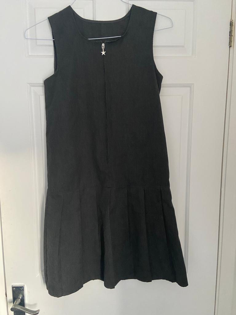 Pinafore with zip 13-14 yrs