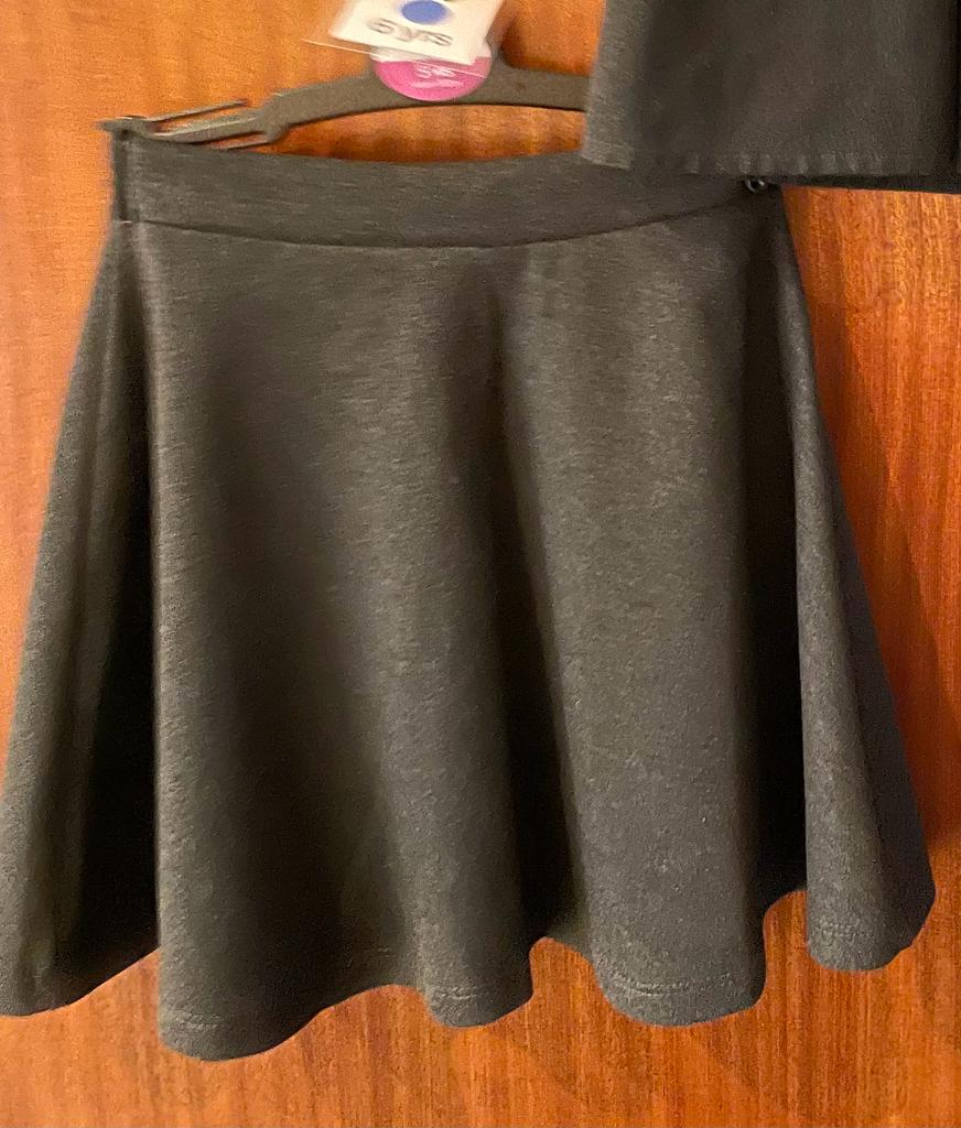 Skirt elasticated waist 5-6 yrs