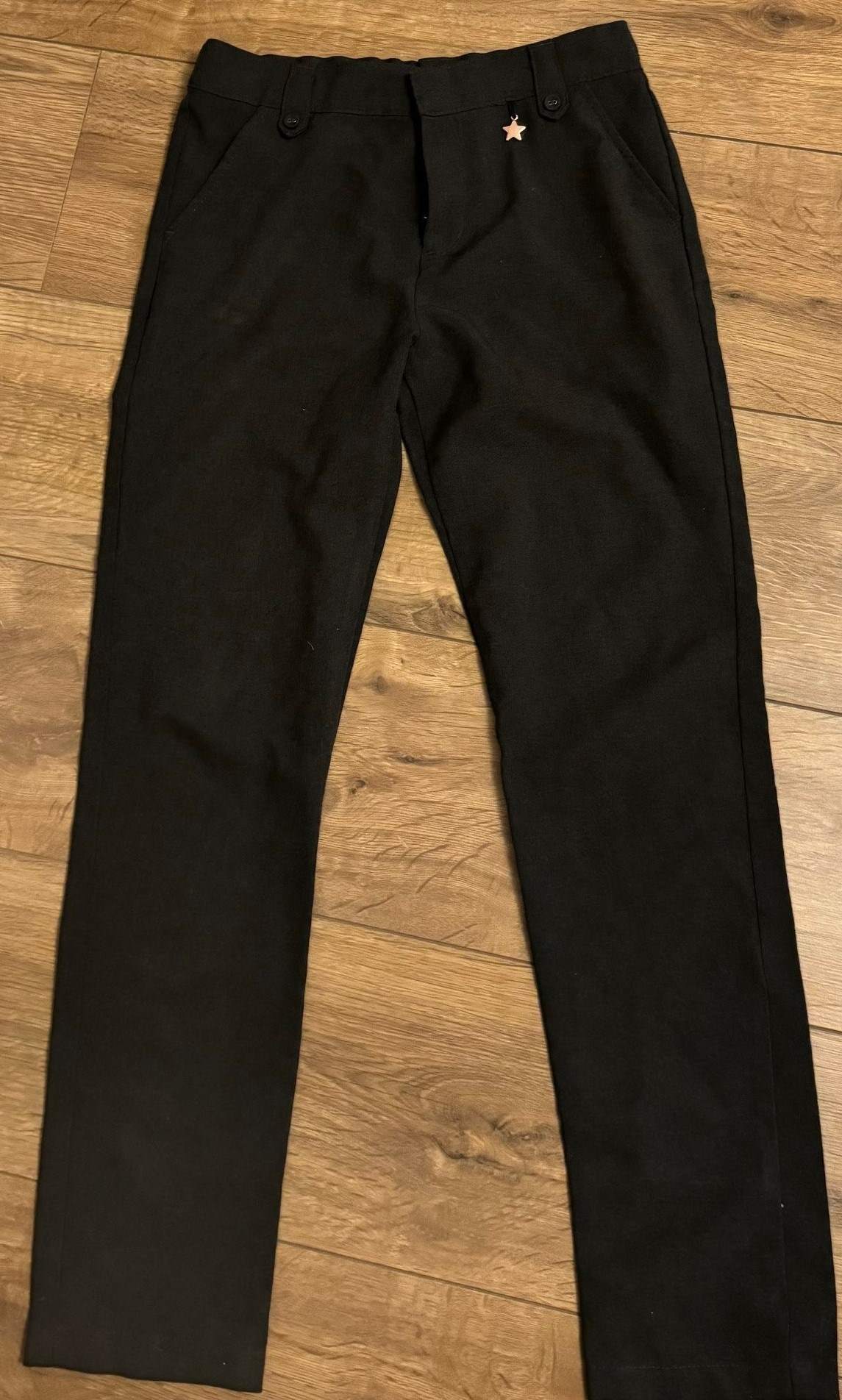Trousers (with bows or charms) 10-11 yrs