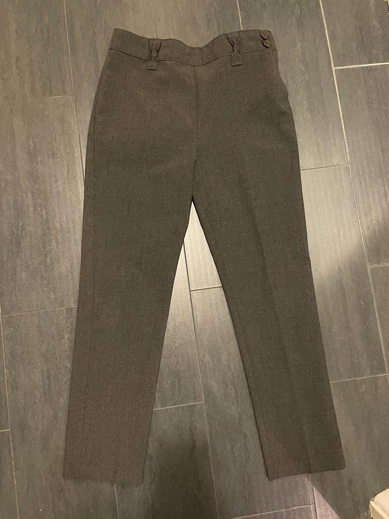 Trousers (with bows or charms) 8-9 yrs